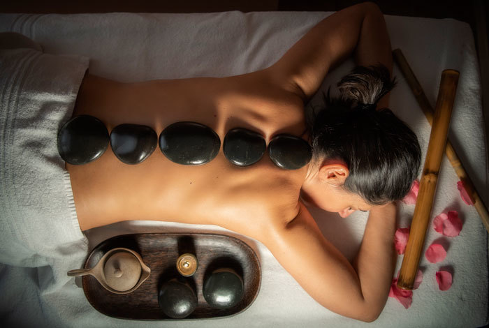 Massaggio Hot Stone - Studio Shen di Elena Schipilliti - Via della Resistenza, 94 - Monsummano Terme (PT)